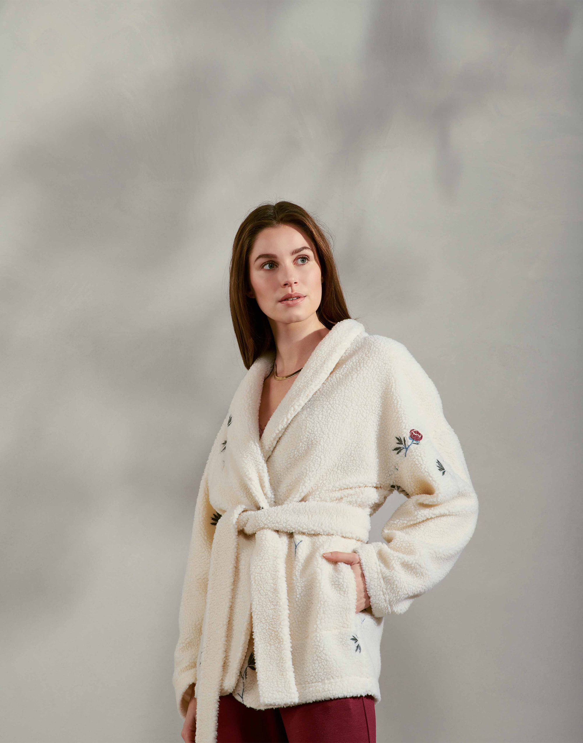 Iris Embroidery Kimono kort